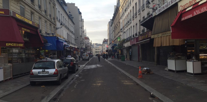 Presedintele Hollande anunta ca atentatele de la Paris au fost coordonate, planificate si organizate din strainatate, cu asistenta din interiorul Frantei