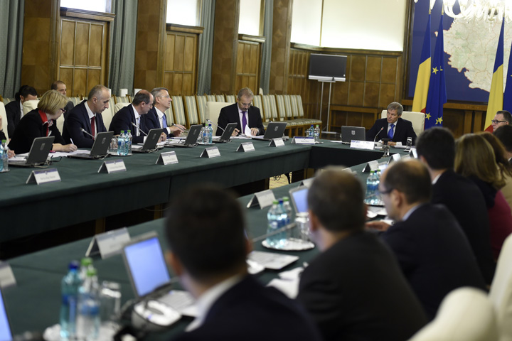 Ciolos sedinta guvern 2 - Ziarul National