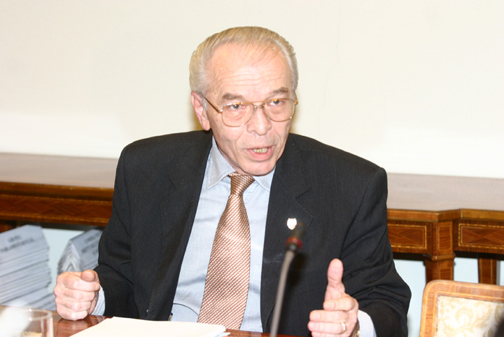 NICOLAE VACAROIU_8989 - Ziarul National