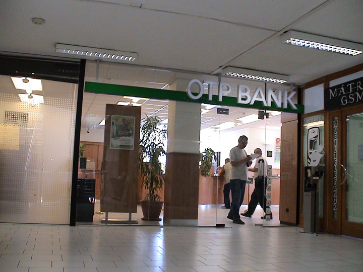 OTP Bank, obligata sa inghete cursul francului elvetian