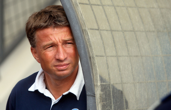 Dan Petrescu: „Fanii sa aleaga selectionerul”