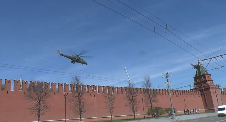 Elicopter top-secret, surprins deasupra Kremlinului