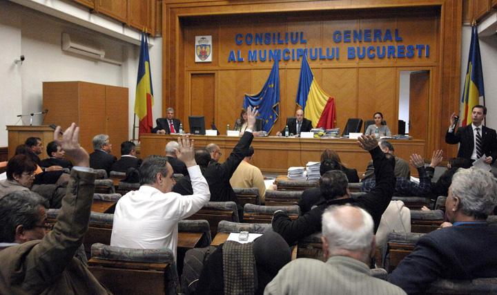 Primaria Capitalei accepta pierderi antecalculate de 326 de milioane de lei la RADET