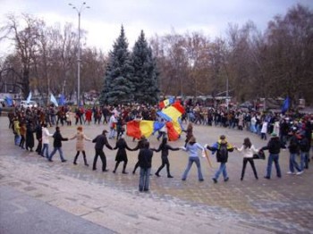12540735_981317505271974_4167046014864013635_n hora - Ziarul National