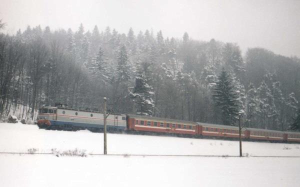 Trenuri anulate si intarzieri la sosirea in Gara de Nord. Pe calea ferata se circula in conditii de iarna si ger