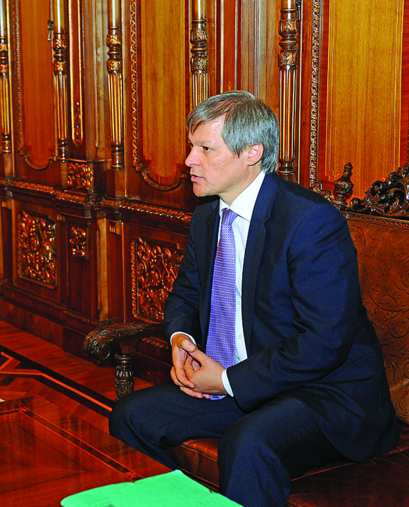 Ciolos, la sfat cu liderii politici