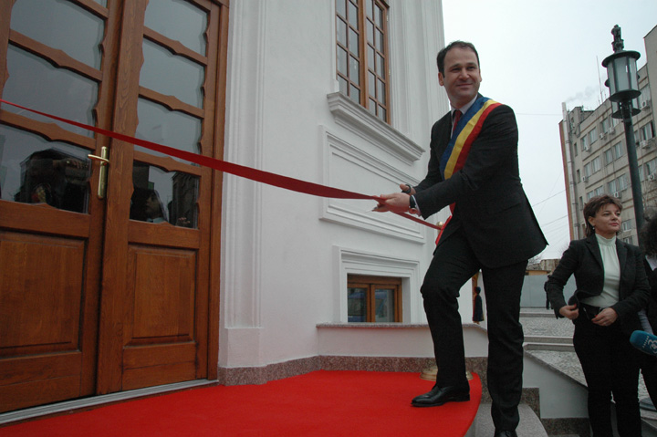 Dragobete-Casa-Casatorii-sector-3-Primar-Robert-Negoita_MAC.JPG-1 - Ziarul National