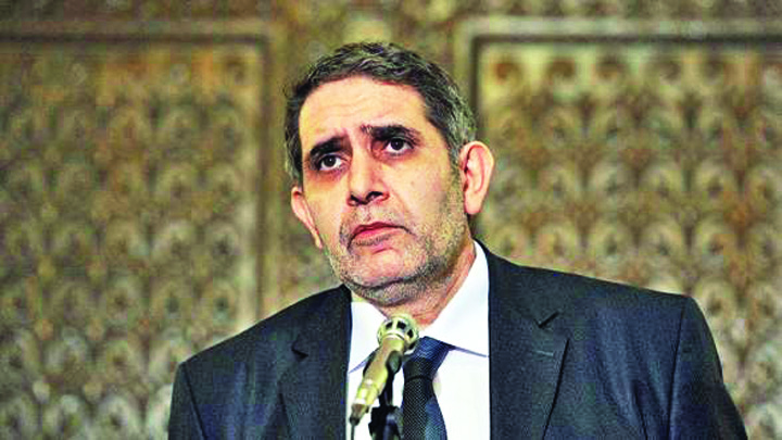 Pambuccian: Europenii sa-si puna copiii cu burta pe carte!