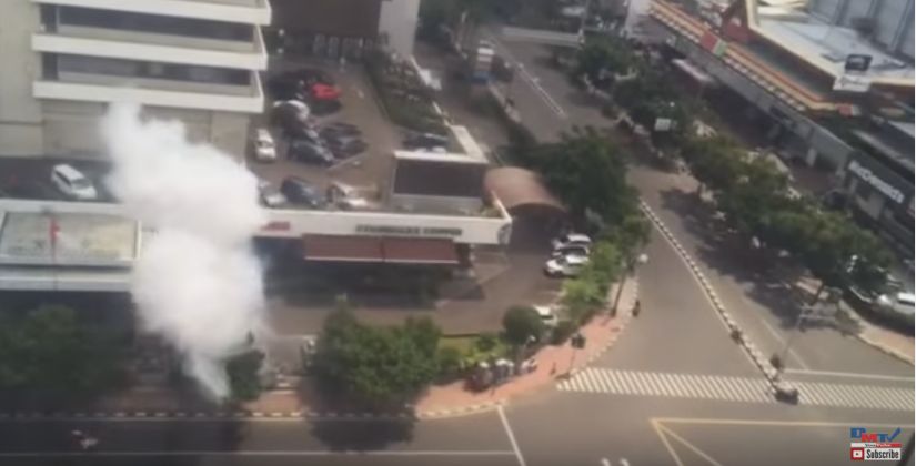 Serie de atacuri la Jakarta: cel putin cinci morti