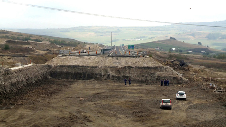 autostrada demolata - Ziarul National