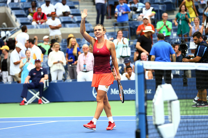 Victoria Azarenka - Simona Halep Women - Ziarul National's Singles - Quarterfinals