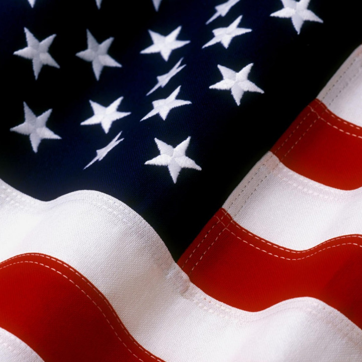 ipad_23277_flags_waving_usa_flag - Ziarul National