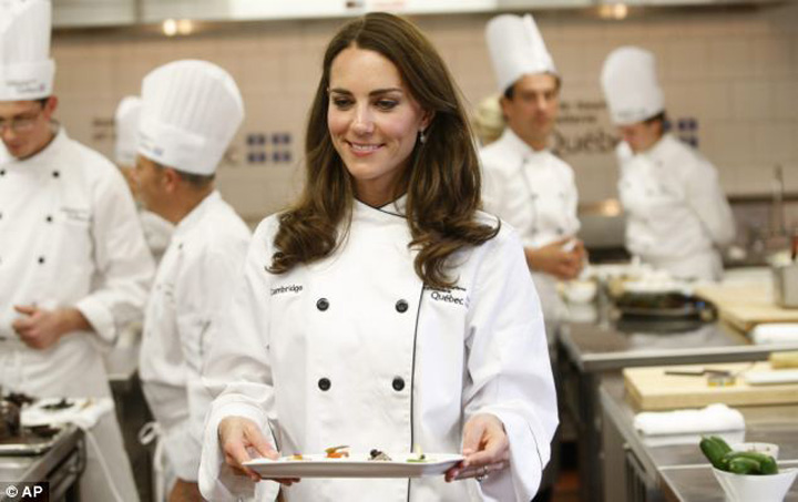 Kate Middleton trece la cratita