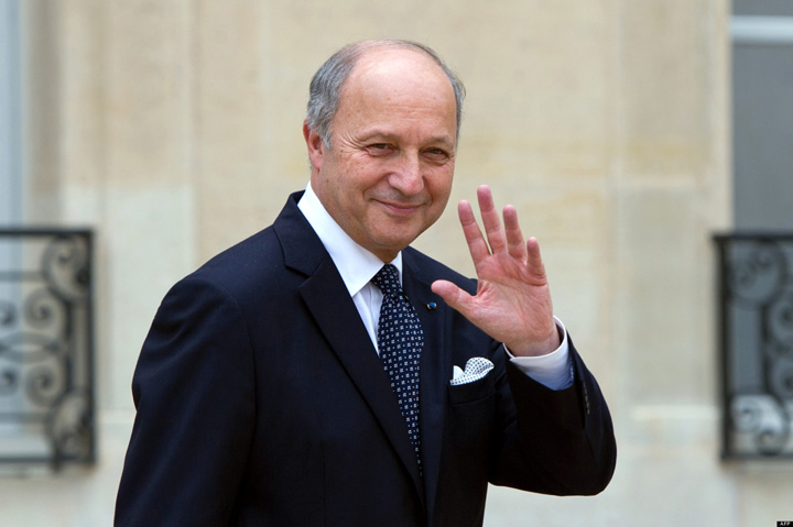 Ministrul francez de Externe si-a anuntat demisia