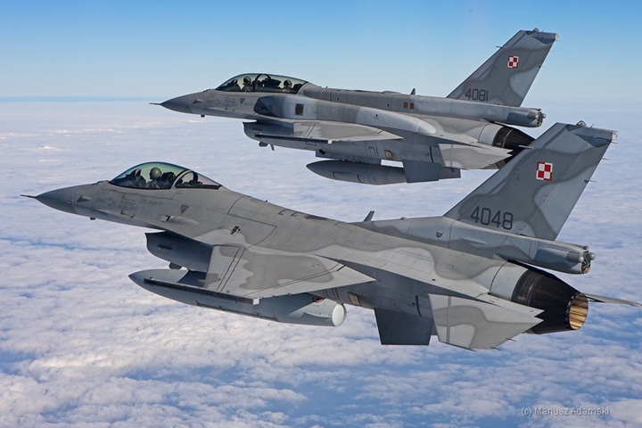 Polonia, pregatita sa trimita avioane F-16 contra Daesh