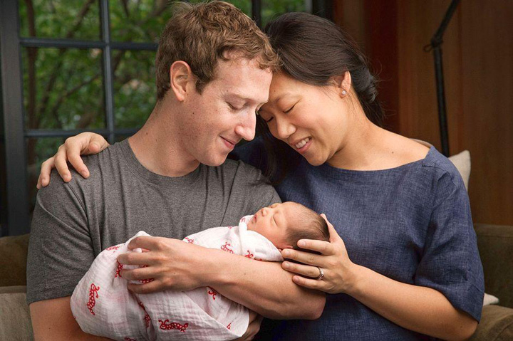 Caminul „taticului” Facebook, supravegheat de 16 garzi de corp