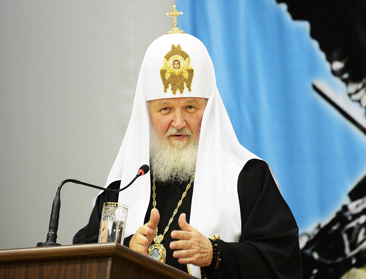 Intalnire istorica intre Papa Francisc si Patriarhul Kiril