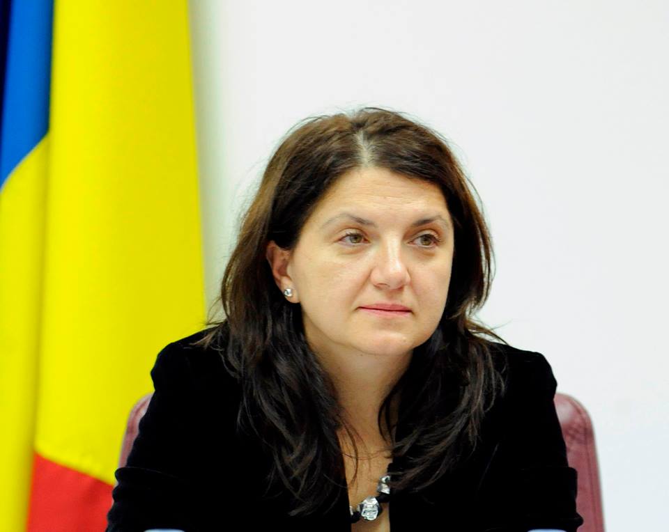 Deputatii dezbat azi motiunea ALDE la adresa ministrului Justitiei