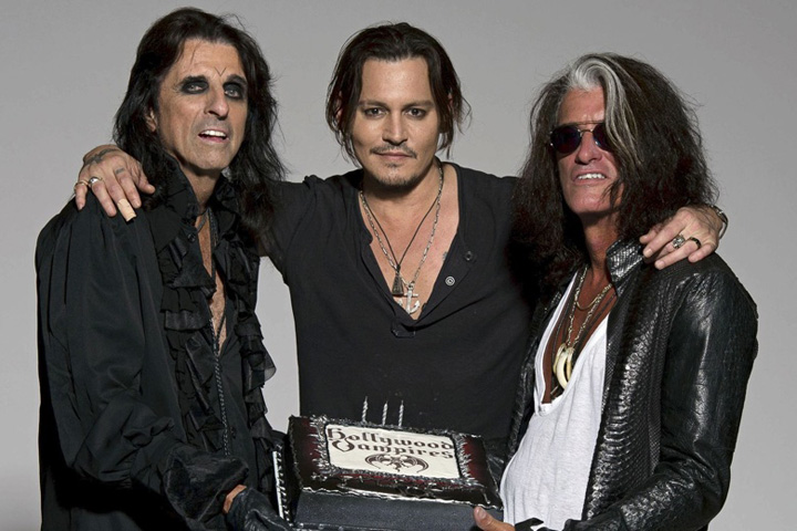 Johnny Depp canta cu Alice Cooper la Bucuresti
