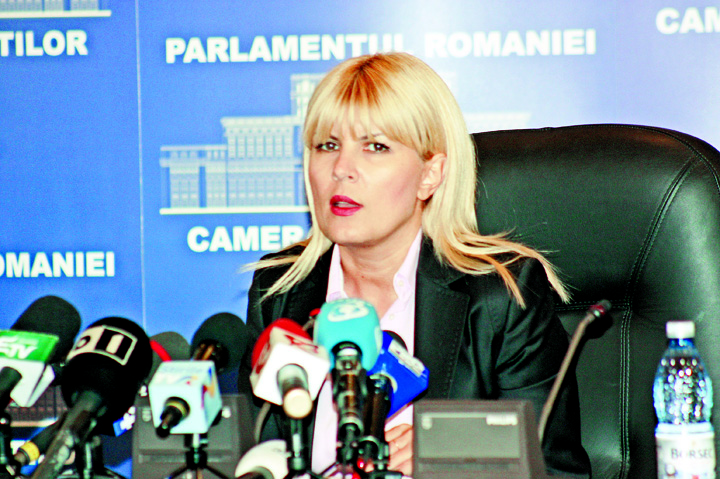 Udrea ii face praf pe denuntatori: turnatori si lasi!