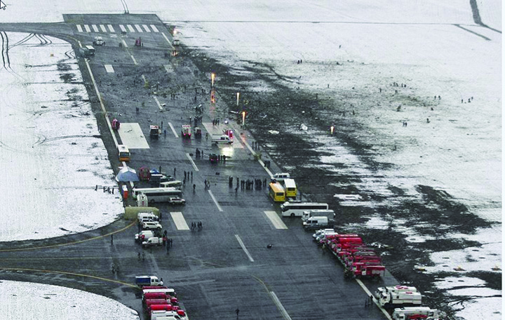 Ziarul „Kommersant” arunca bomba. Avionul FlyDubai s-a prabusit dupa o cearta violenta intre piloti!