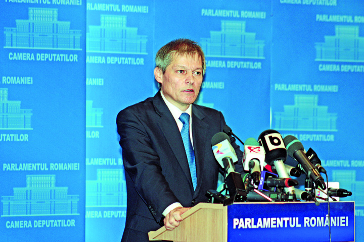 Ciolos ii pune la punct pe deputati