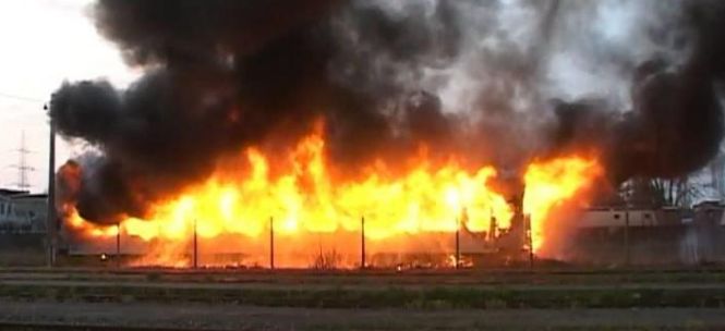 Un om a murit in urma unui incendiu puternic, in gara din Timisoara