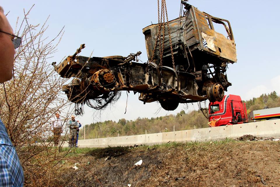 Accidentul in care a fost implicata cisterna cu acid sulfuric, in atentia procurorilor