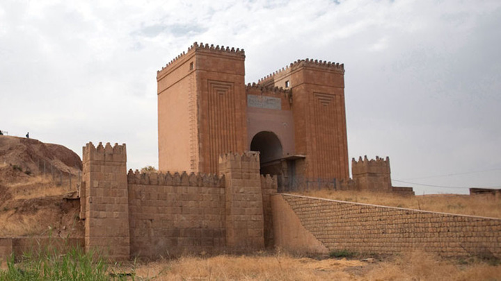 Monument vechi de 2000 de ani, distrus de ISIS in Irak