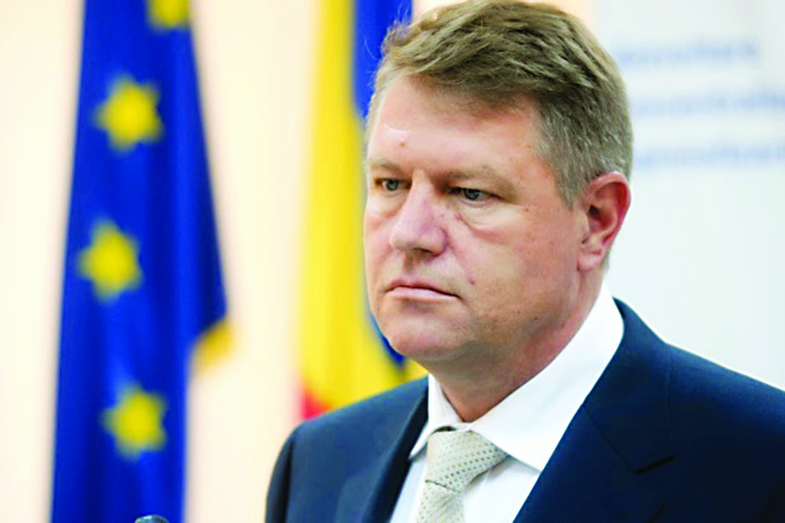 Iohannis are o problema cu dreapta