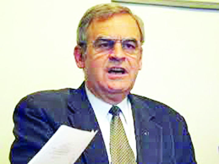 Tokes ii taraste in instanta pe presedinte si pe premier