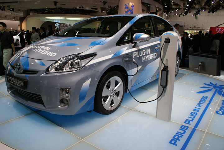 Berlin va investi un miliard de euro pentru promovarea masinilor electrice