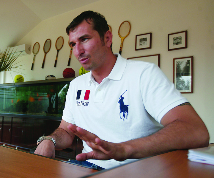 Interviu Alin Petrache, candidat la sefia federatiei de rugby, 31.03.2009 - Ziarul National
