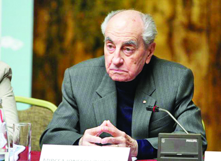Seniorul Quintus se zbârlește la liderii Gorghiu și Blaga