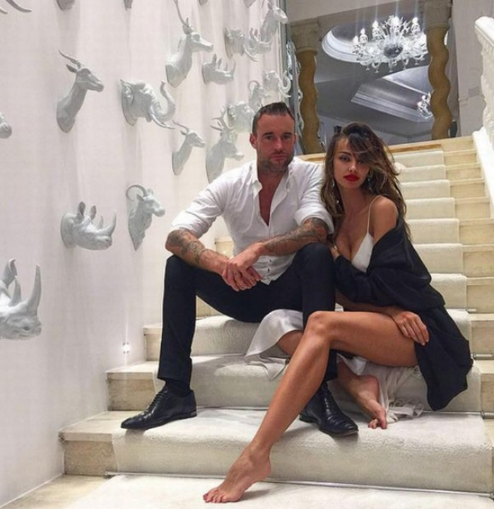 Uite pe ce i-a fost scris Madalinei Ghenea sa puna mana!