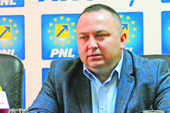 Candidatul liberal Narcis Sofianu, o figura atat de noua ca nu-l cunoaste nimeni in Pitesti