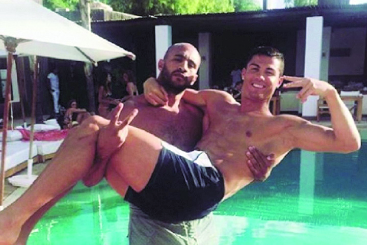 Pleaca Zlatan, vine Cristiano Ronaldo