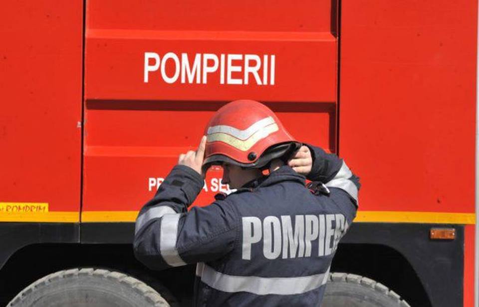Interventie contra cronometru: Doua cisterne cu combustibil s-au lovit