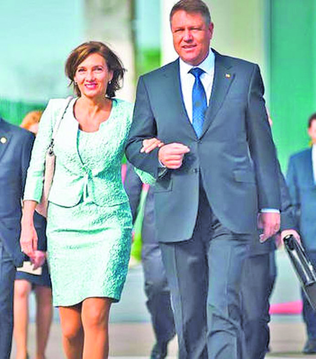 Iohannis isi trage banii de vacanta la el