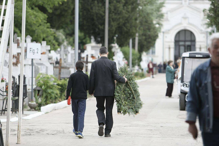 A luat secretele cu el, in mormant