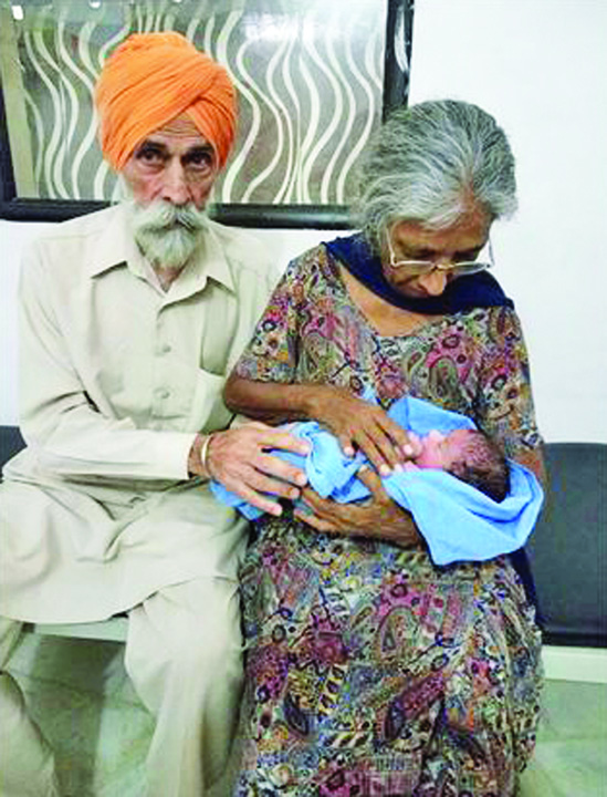 Mama la 70 de ani, in India