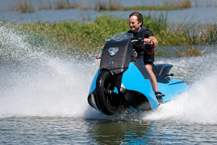 Motocicleta jet ski