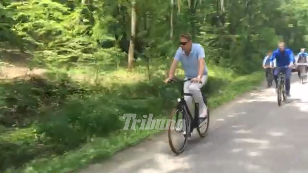 Bietii SPP-isti! Au alergat si pedalat alaturi de sotii Iohannis