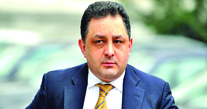 Vanghelie: PNL si PSD, partide mari cu candidati mici