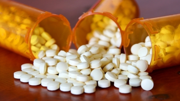 Actiune de amploare in unitati sanitare. Suspiciuni in privinta testarii unor medicamente experimentale