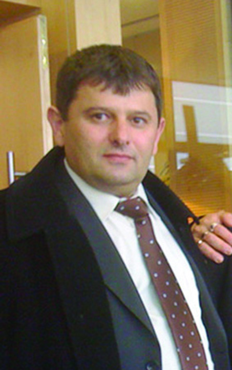 Primarul Palasan, mosier pe pamanturile oamenilor din Bunesti