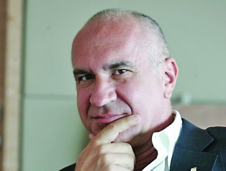 Ce „iepurasi” mai scoate Tiberiu Urdareanu din joben