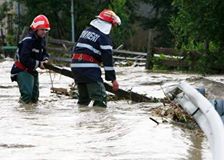 Risc de inundatii. Avertizare pentru judetele Mehedinti si Dolj