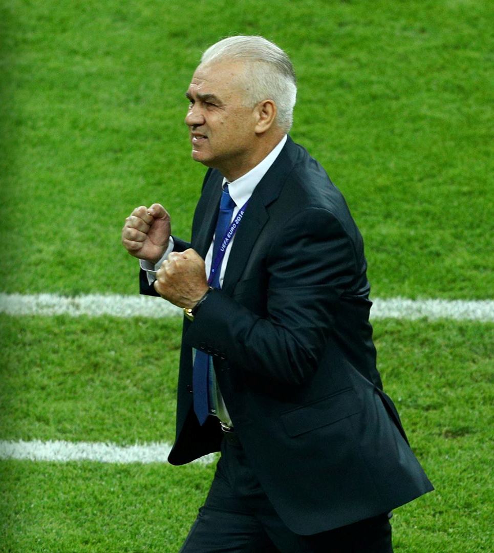 Iordănescu a obosit. Vrea în concediu!