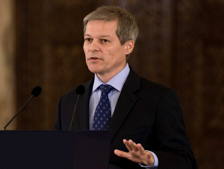 Ministrii i-arata pisica lui Ciolos!